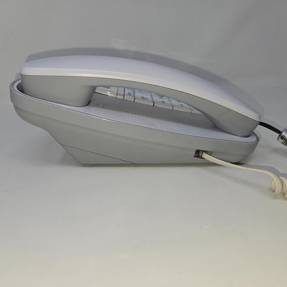 AT&T CL4939 5.8 GHz Single Line Corded Speakerphone Phone w/ Digital Answering - Picture 9 of 16